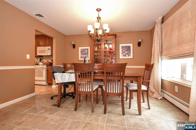 31 Leo Place, Lodi, NJ 07644