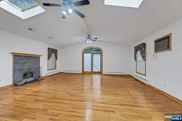 195 Bergen Avenue, New Milford, NJ 07646