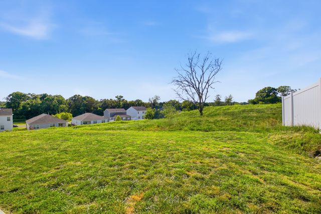 5018 Benelli Dr, Lebanon, TN 37090