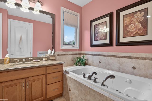 62734 Morningside Drive, Washington Twp, MI 48094