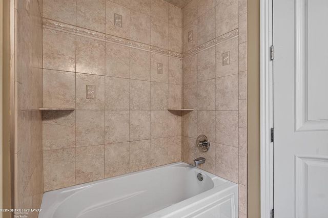 62734 Morningside Drive, Washington Twp, MI 48094