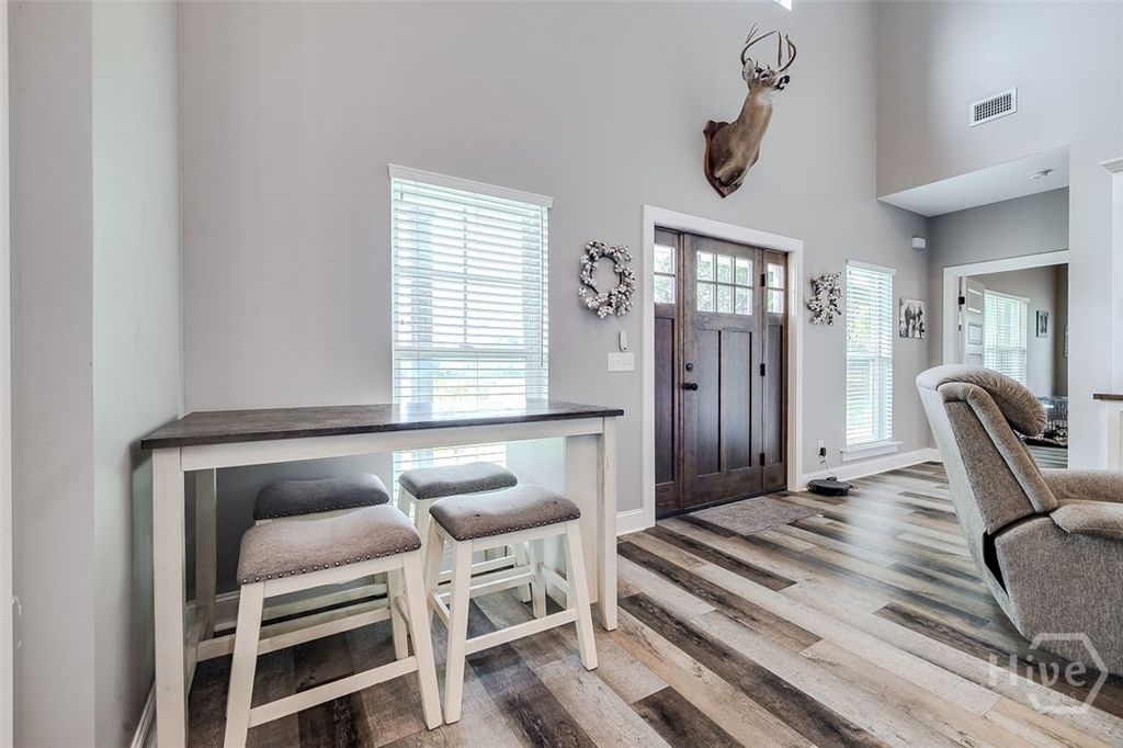 Image 11 of property listing at 3790 Old Dixie S, Springfield, GA 31329