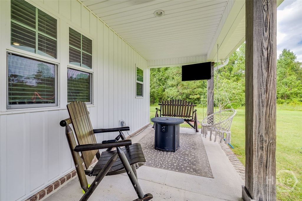 Image 34 of property listing at 3790 Old Dixie S, Springfield, GA 31329