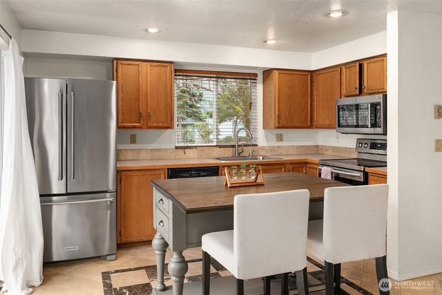 32844 4th Lane S, Federal Way, WA 98003