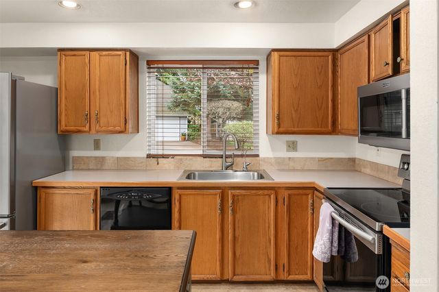 32844 4th Lane S, Federal Way, WA 98003