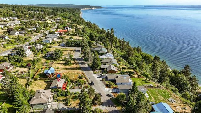 1801 Seaview Avenue, Coupeville, WA 98239