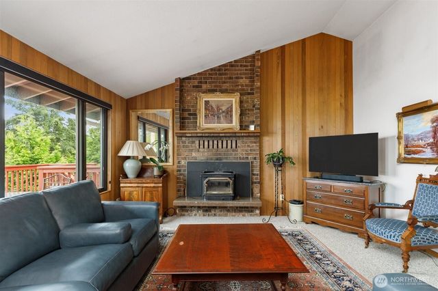 1801 Seaview Avenue, Coupeville, WA 98239