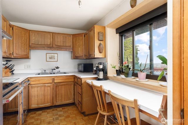1801 Seaview Avenue, Coupeville, WA 98239