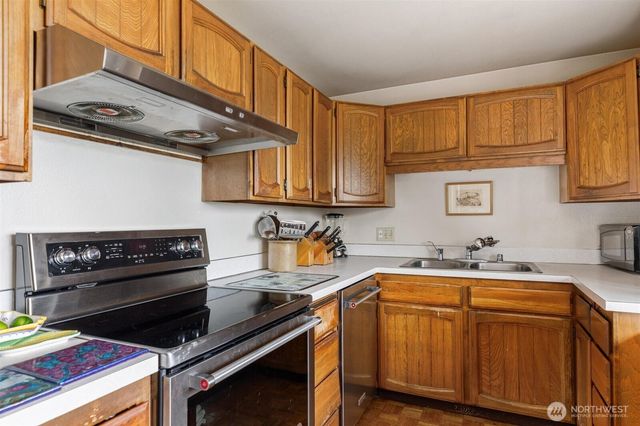 1801 Seaview Avenue, Coupeville, WA 98239