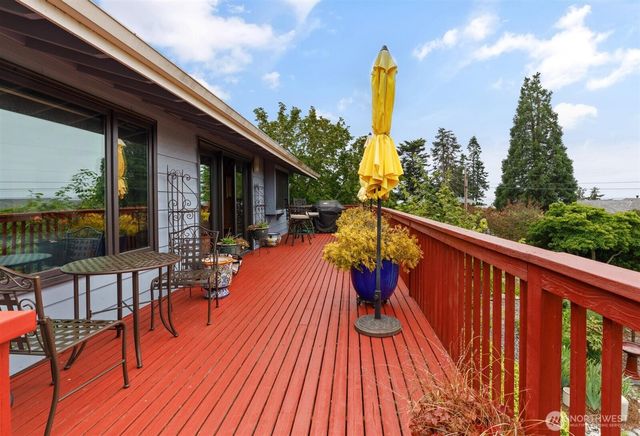 1801 Seaview Avenue, Coupeville, WA 98239