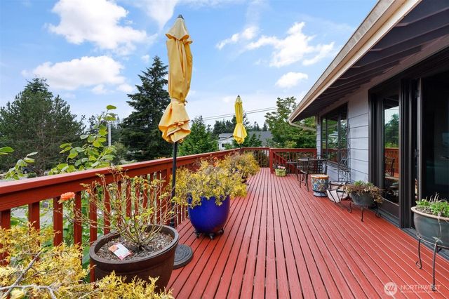 1801 Seaview Avenue, Coupeville, WA 98239