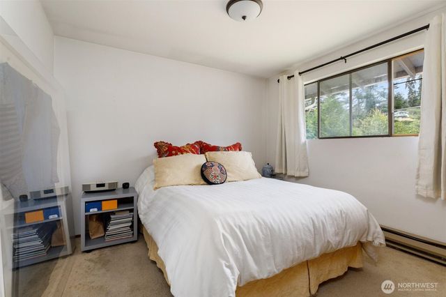1801 Seaview Avenue, Coupeville, WA 98239