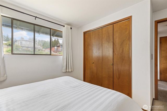1801 Seaview Avenue, Coupeville, WA 98239