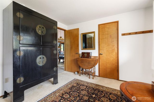 1801 Seaview Avenue, Coupeville, WA 98239
