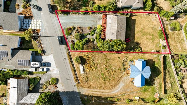1801 Seaview Avenue, Coupeville, WA 98239