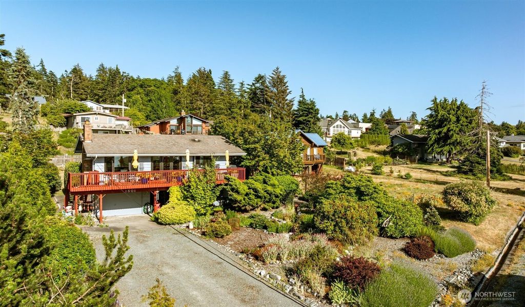 1801 Seaview Avenue, Coupeville, WA 98239