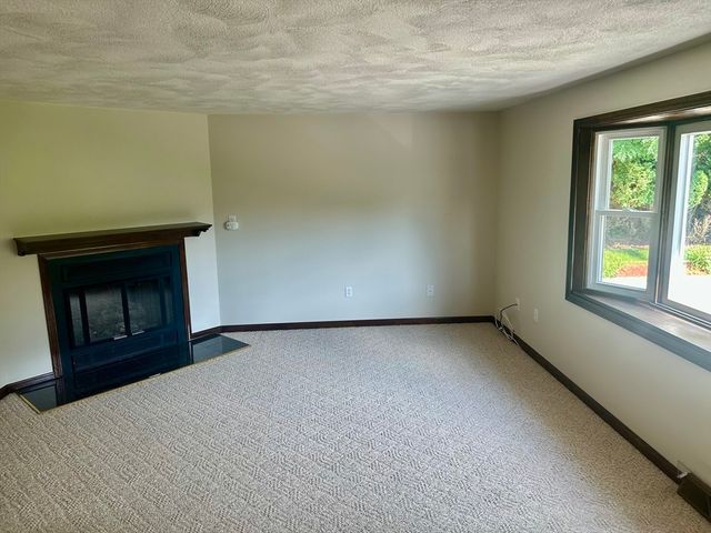 52 Frederick St 26, Dracut, MA 01826