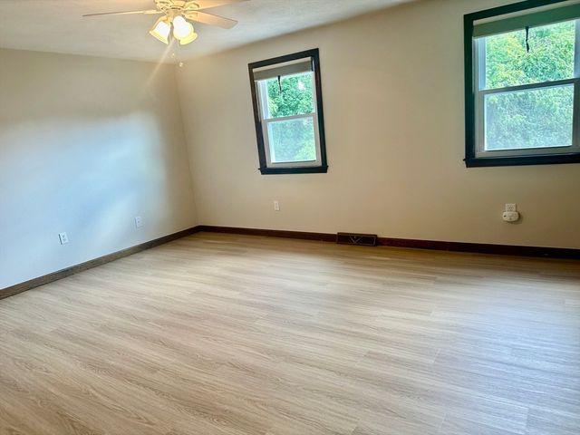 52 Frederick St 26, Dracut, MA 01826