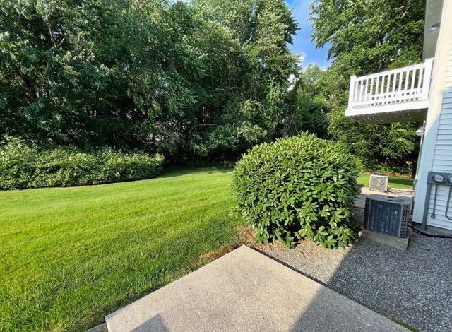 52 Frederick St 26, Dracut, MA 01826