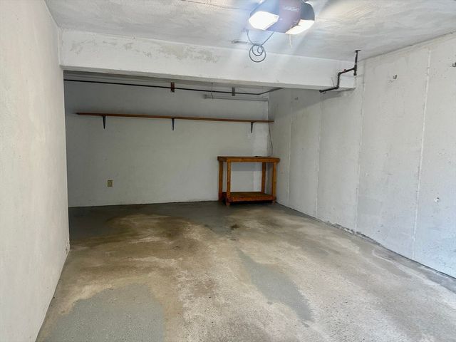 52 Frederick St 26, Dracut, MA 01826