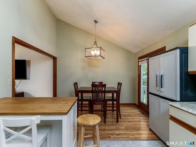 54 Valley View Drive 54, Hamden, CT 06518
