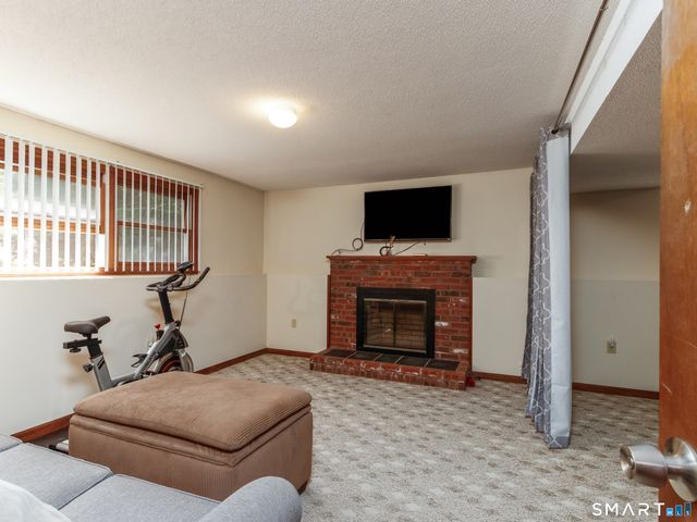 54 Valley View Drive 54, Hamden, CT 06518
