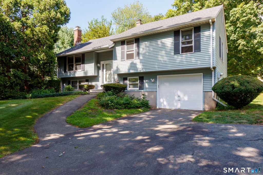54 Valley View Drive 54, Hamden, CT 06518