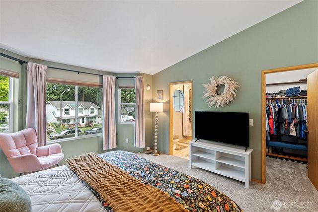 8220 Lariat Trail NW, Bremerton, WA 98311