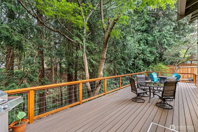 8220 Lariat Trail NW, Bremerton, WA 98311