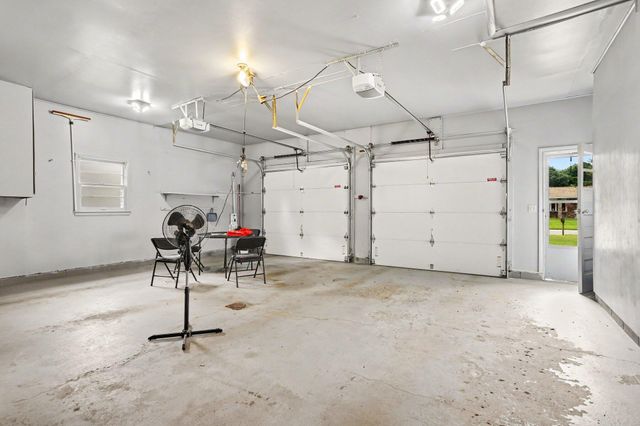 8904 Dolphin Street, Portage City, MI 49024