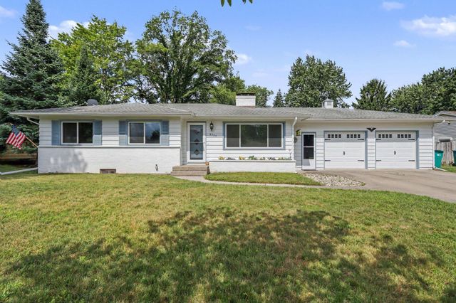 8904 Dolphin Street, Portage City, MI 49024