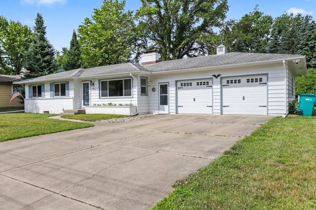 8904 Dolphin Street, Portage City, MI 49024