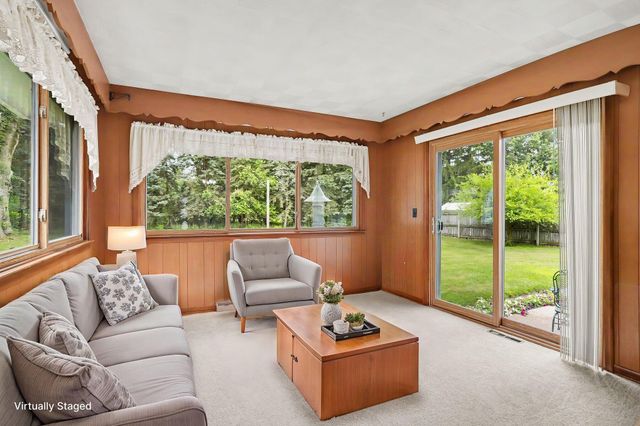 8904 Dolphin Street, Portage City, MI 49024