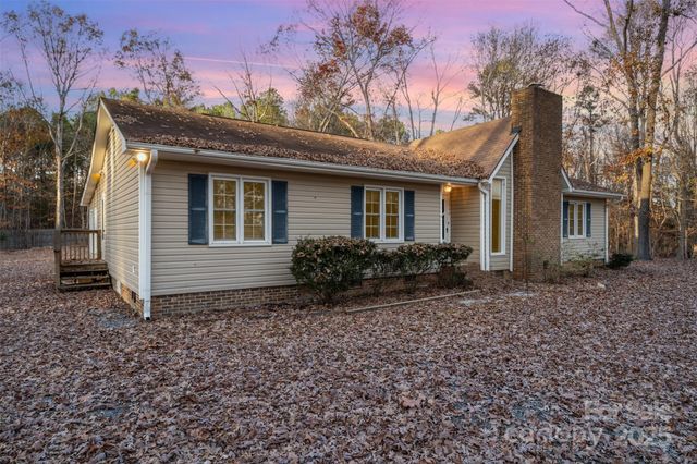 2704 Leisure Drive, Waxhaw, NC 28173