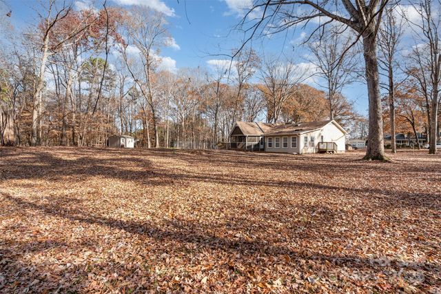 2704 Leisure Drive, Waxhaw, NC 28173