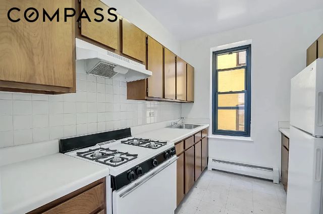 16 E 132nd St Apt 1B, New York City, NY 10037