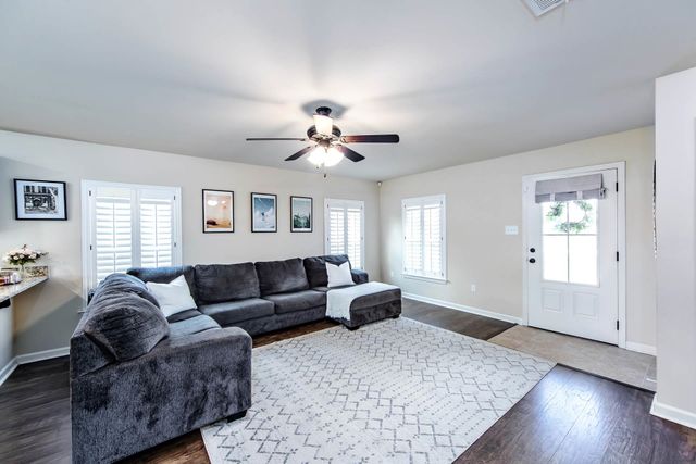 201 Darlene St, Thibodaux, LA 70301