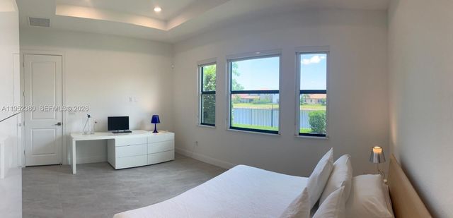 12160 N Baypoint Cir, Parkland, FL 33076