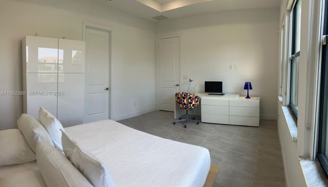 12160 N Baypoint Cir, Parkland, FL 33076