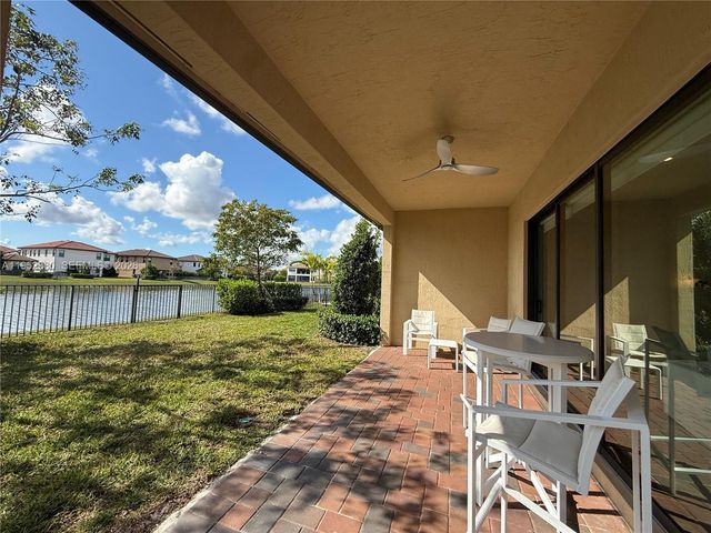 12160 N Baypoint Cir, Parkland, FL 33076