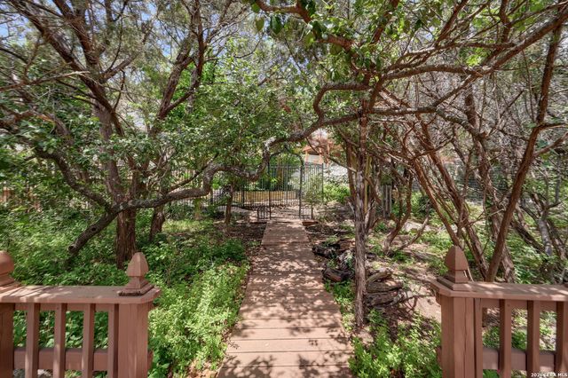 13118 SPRING RUN, Helotes, TX 78023