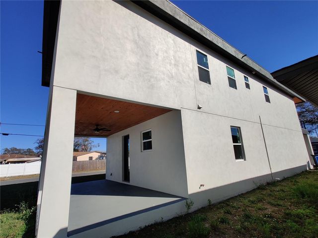 3915 W ROBSON STREET W, Tampa, FL 33614