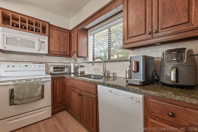 1410 S Houston Avenue D, Tulsa, OK 74127
