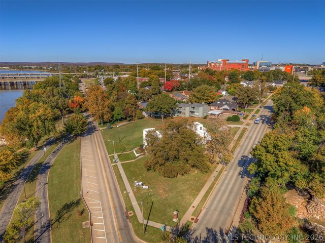 1410 S Houston Avenue D, Tulsa, OK 74127