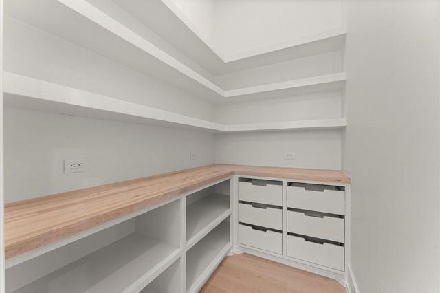 710 E 18th Street, Houston, TX 77008