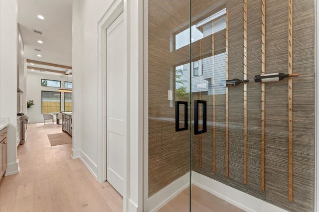 710 E 18th Street, Houston, TX 77008