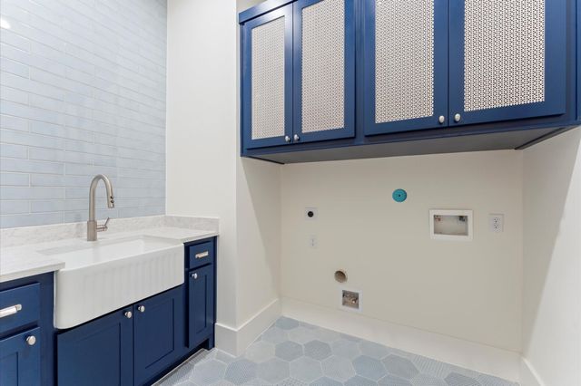 710 E 18th Street, Houston, TX 77008