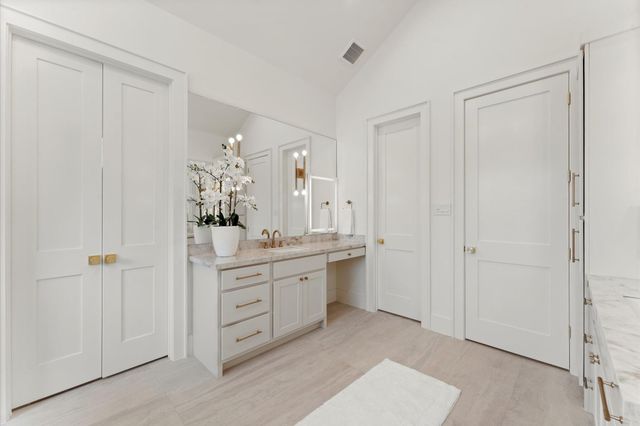 710 E 18th Street, Houston, TX 77008