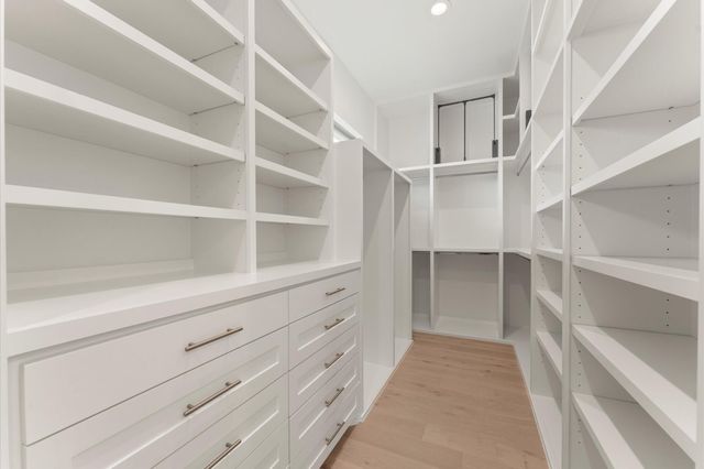 710 E 18th Street, Houston, TX 77008