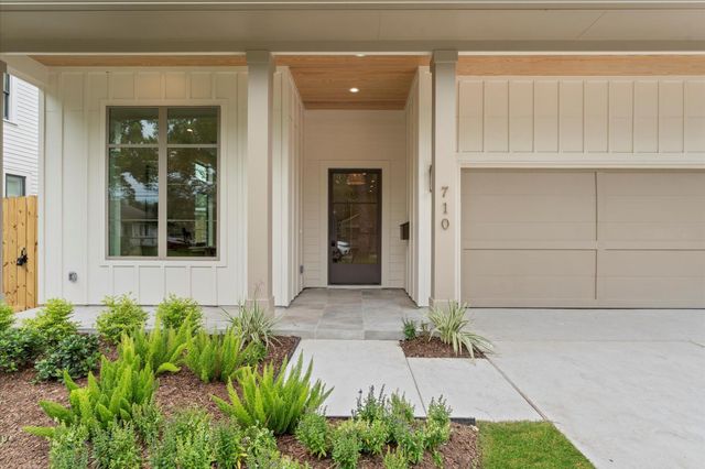 710 E 18th Street, Houston, TX 77008